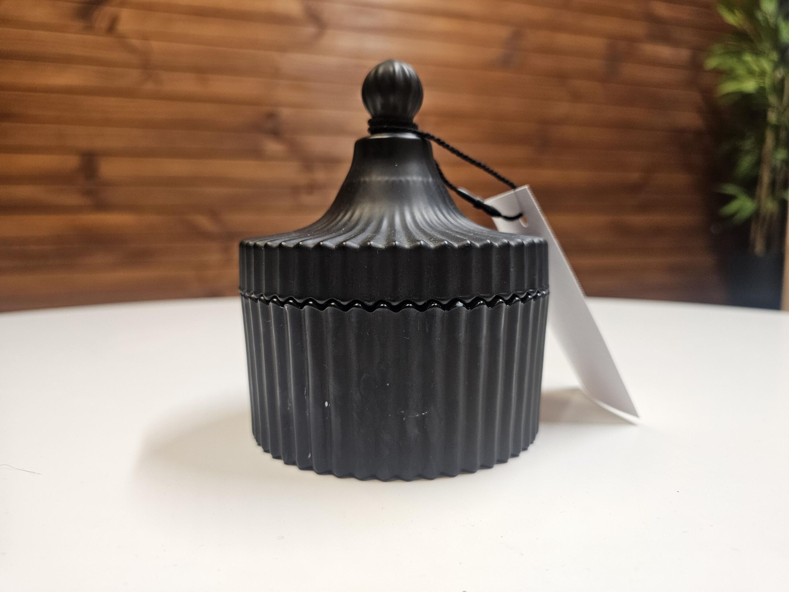 Medium Black Carousel